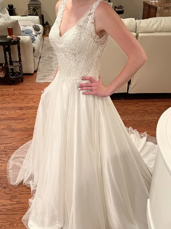 Limited Stock Allure Bridals Romance