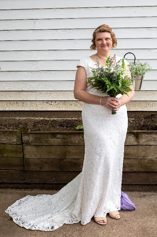 Shop and Save Allure Bridals M632