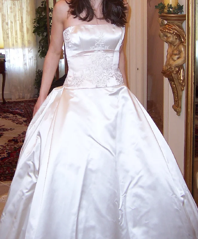 Value Deals Reem Acra 9817
