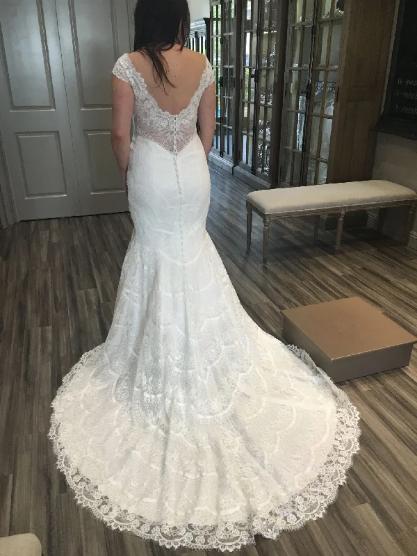 Savings Galore Allure Bridals MJ256