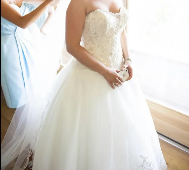 Exclusive Deal Allure Bridals Couture C206