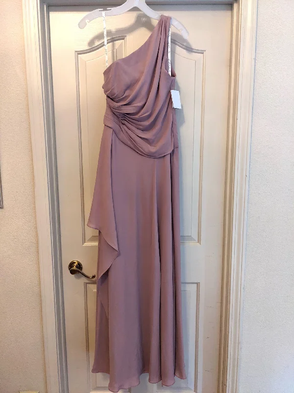 Super Deal David's Bridal F19832
