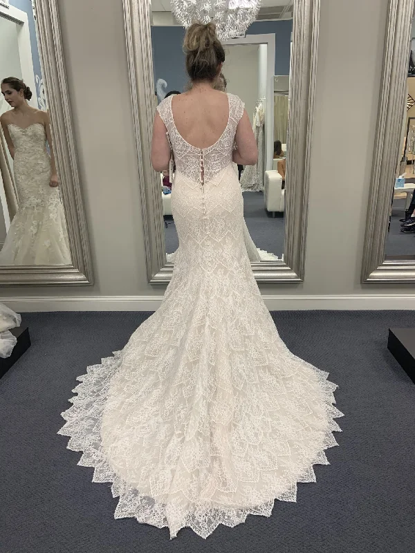 Special Discount Allure Bridals MJ258