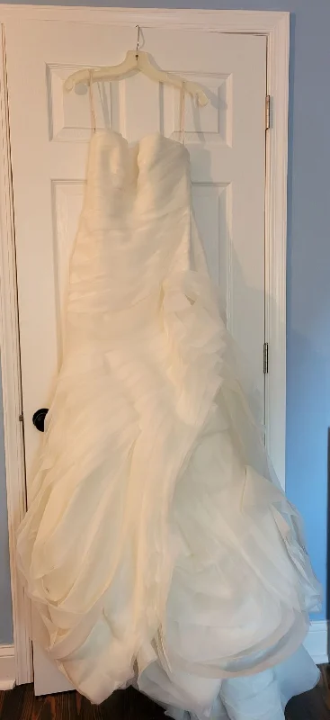 Discount Extravaganza Vera Wang White
