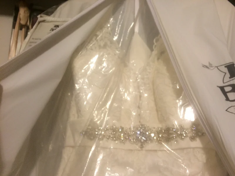 Sale Event Allure Bridals Lace & Satin
