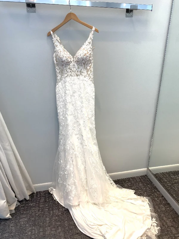 Best Bargains Essense of Australia D3301CR
