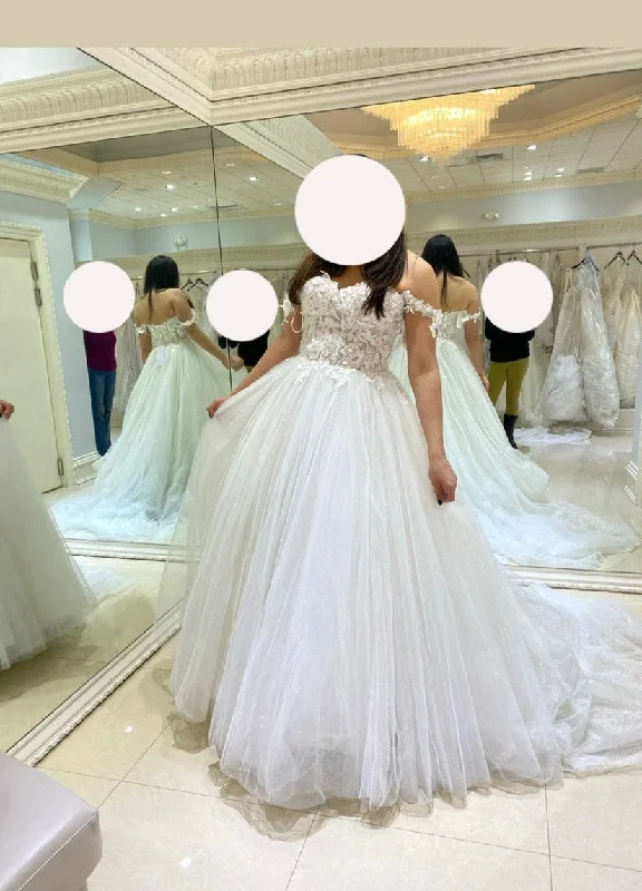 Price Rollback Allure Bridals Caprice E205