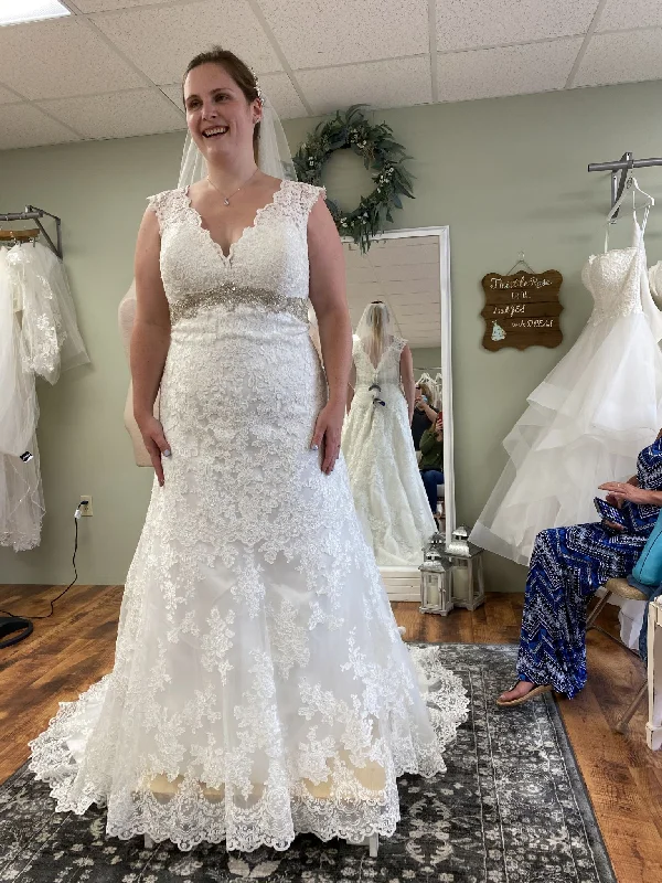Midnight Madness Allure Bridals W386
