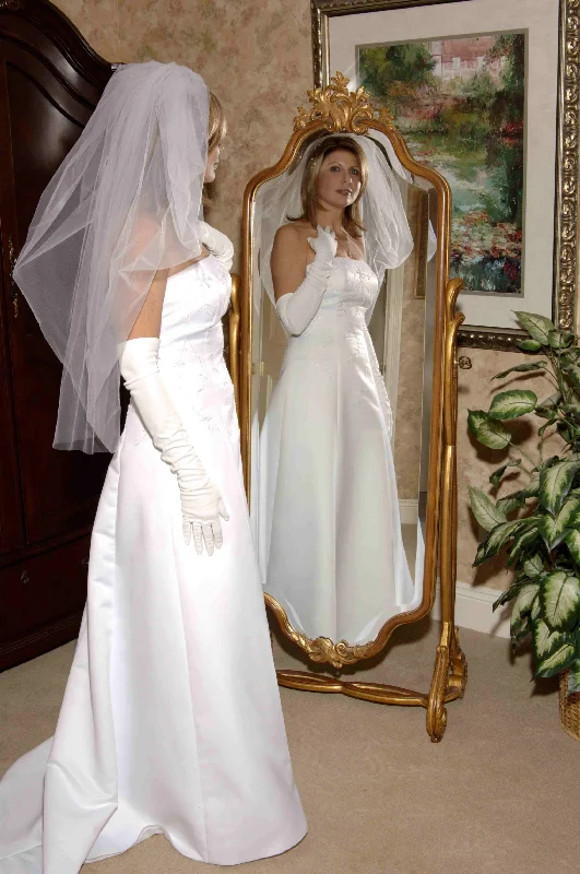 Closeout Other 2005 Strapless A-Line with hand beading