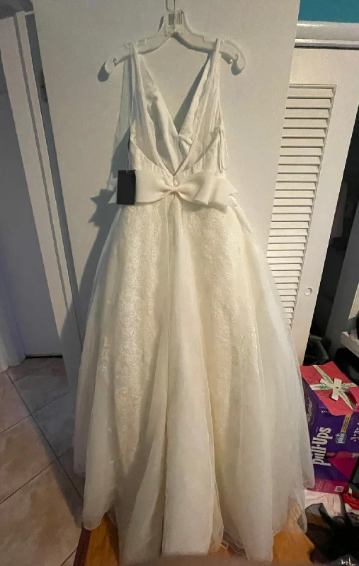 Discount Extravaganza Vera Wang White VW351318