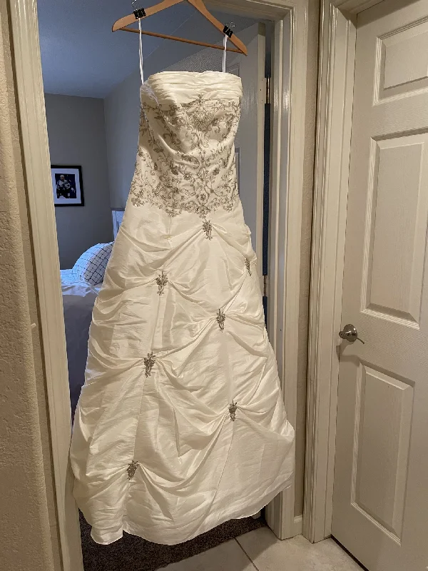 The Best Prices Allure Bridals Q095