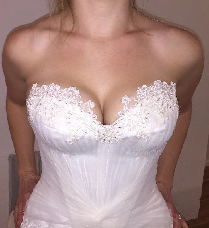 Savings Galore Zac Posen Strapless