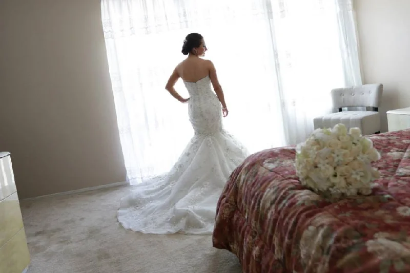 Take Advantage Allure Bridals P931