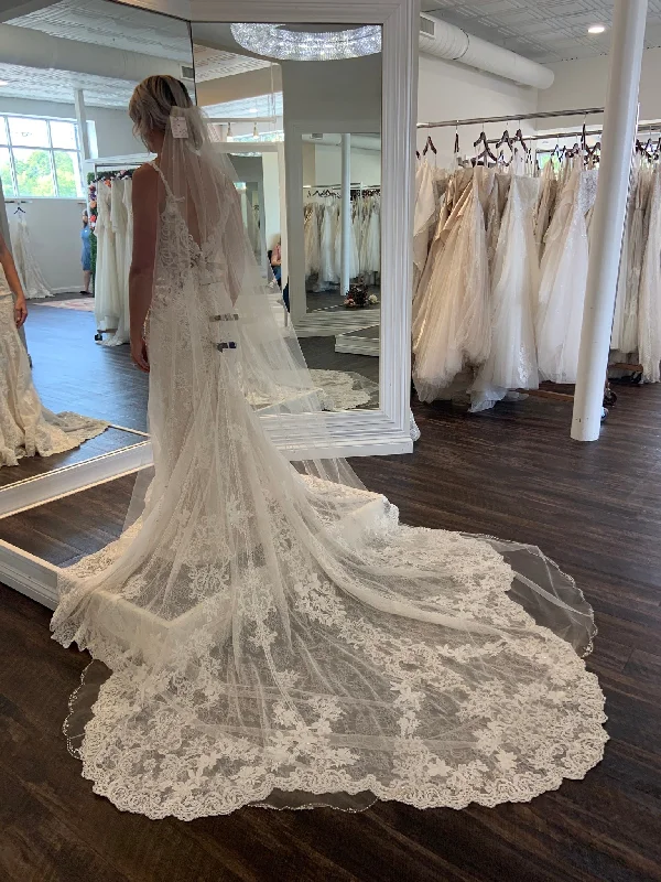 Super Bargain Allure Bridals C591