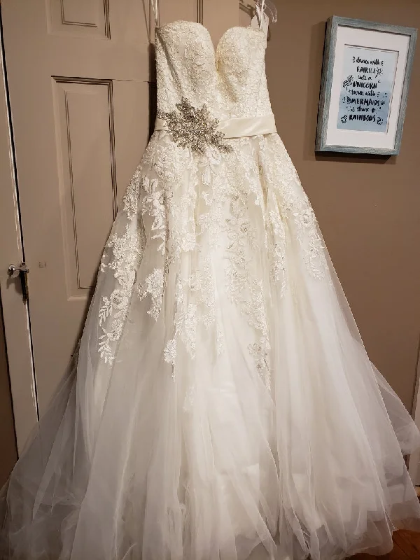 Final Markdown Allure Bridals Romance Collection