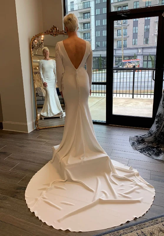 Can't Miss Pronovias Condesa