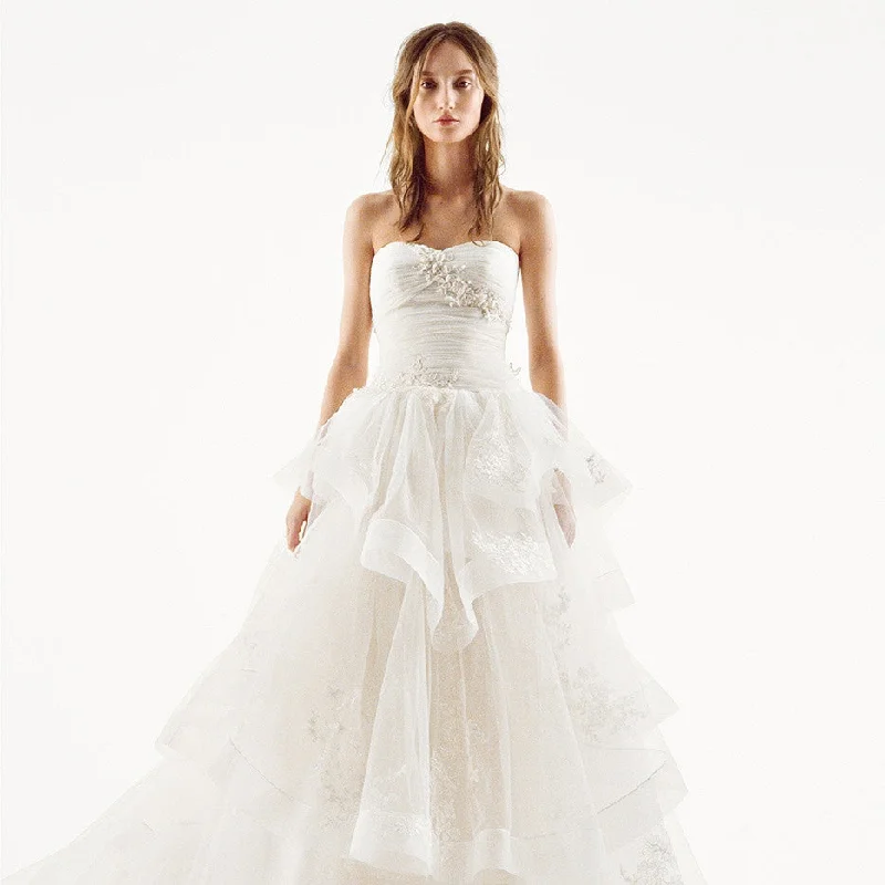 Hurry In Vera Wang 351197
