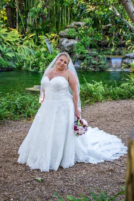 Final Sale Watters Strapless Sweetheart Ball Gown