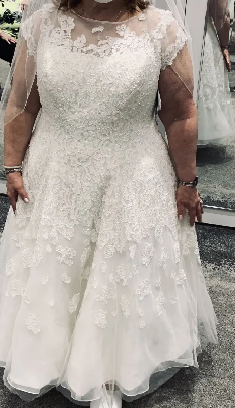 Sneak Peek Sale Oleg Cassini 14310111