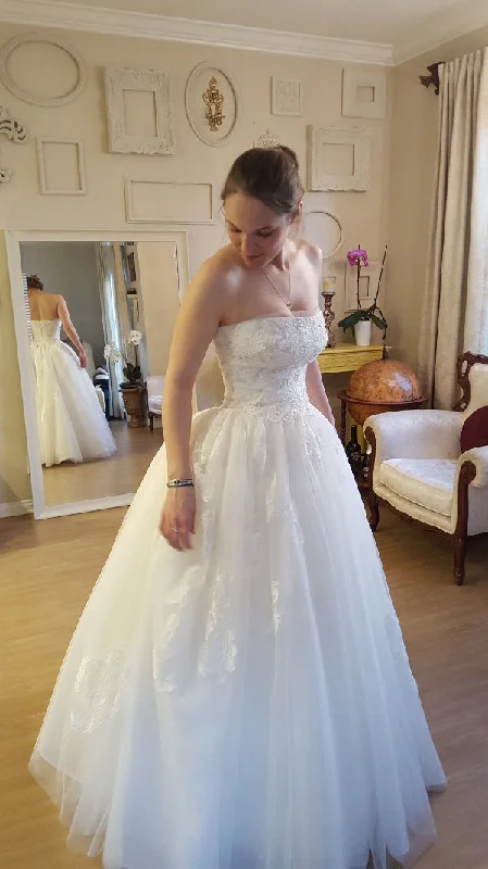 Exclusive Savings Vera Wang White Strapless Tulle