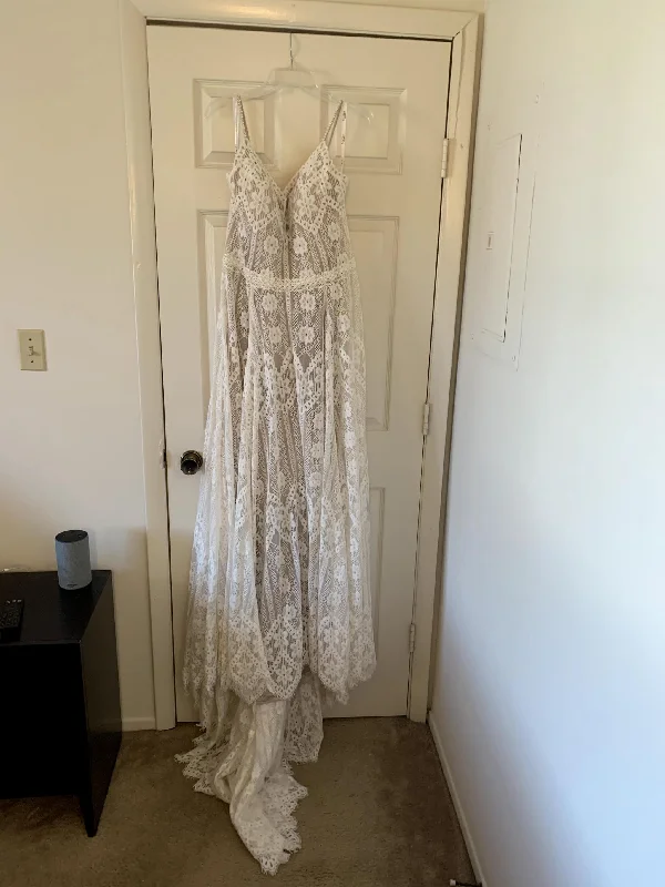 Markdowns Allure Bridals F148 Hollis