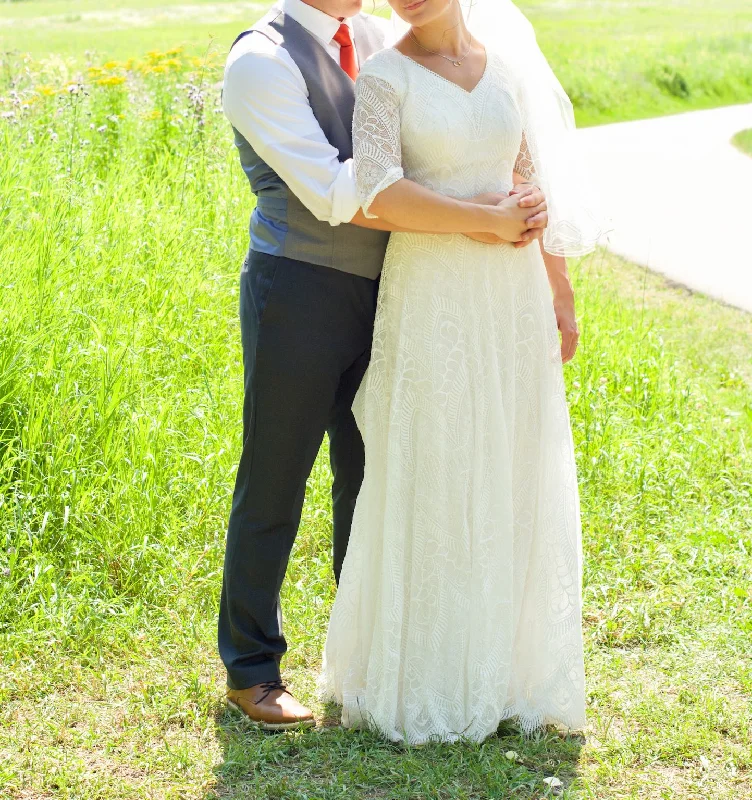 Amazing Deals Allure Bridals M624