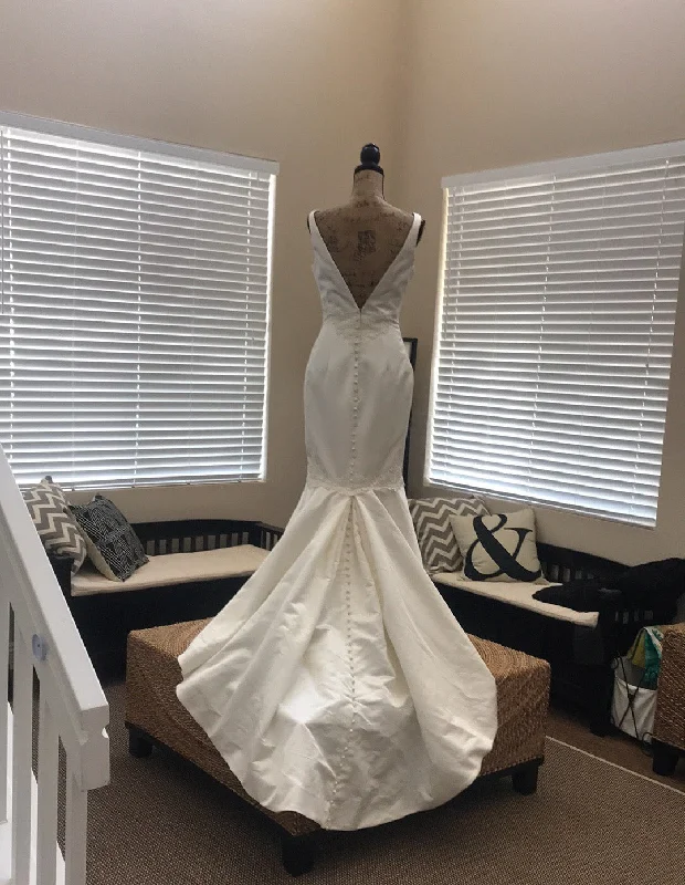 Price Meltdown Allure Bridals P809