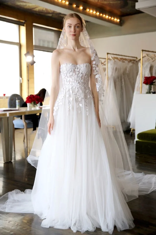 Act Fast Reem Acra Promises