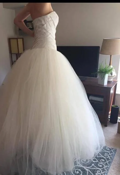 Low Prices Vera Wang White Strapless Ivory