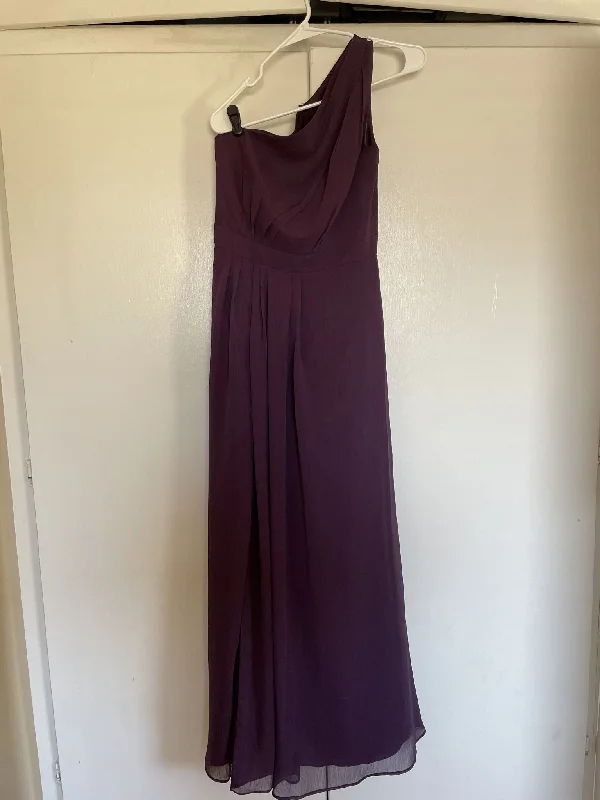 Best Bargains David's Bridal LONG CHIFFON DRESS WITH ASYMMETRIC NECKLINE F18055