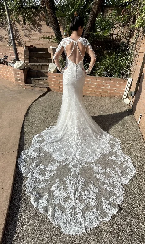 Limited Quantity Enzoani Elysee