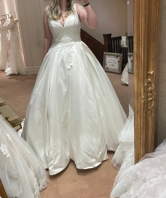 Now or Never Allure Bridals Dasha E204