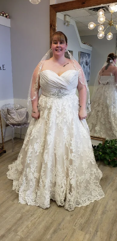 Final Clearance Allure Bridals Kristen