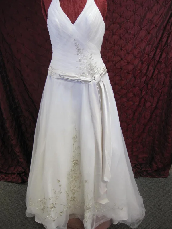 Online Only Allure Bridals L201*