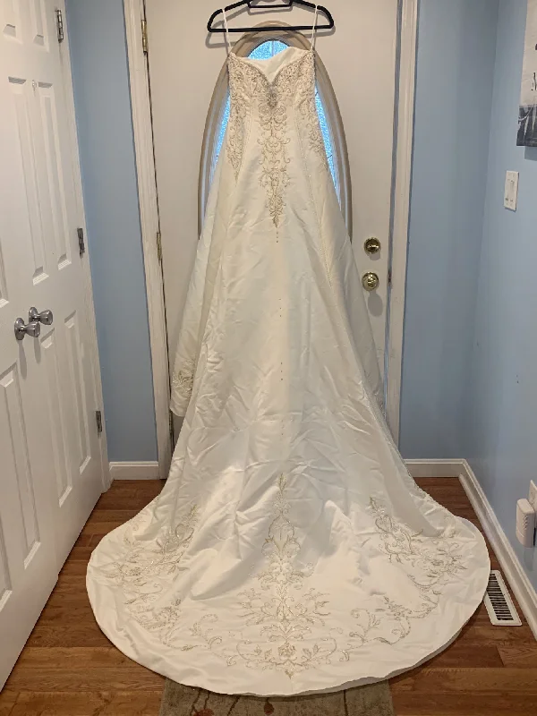 Year-End Clearance Bonny 552