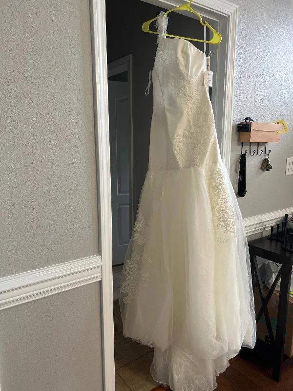 Savings Spectacular Vera Wang White VW351287