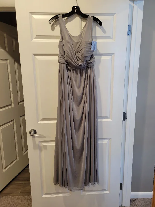 Year-End Clearance David's Bridal F15927