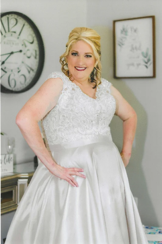 Price Cut Allure Bridals L7159