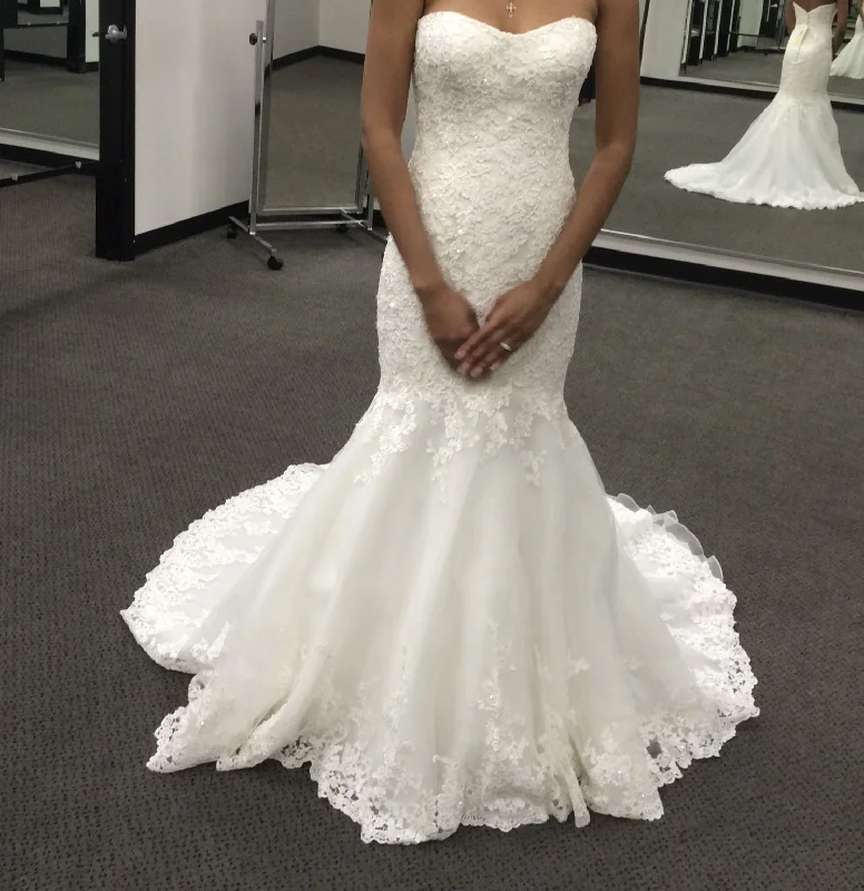 Blowout Sale Allure Bridals Romance 2616