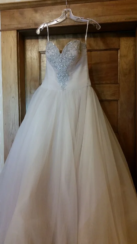 Super Bargain Allure Bridals Romance