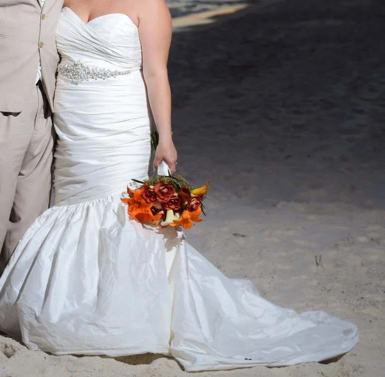 Final Sale Paloma Blanca