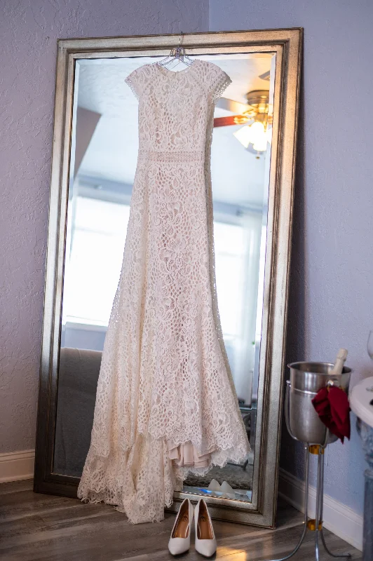 The Best Prices Allure Bridals F196-Cardin