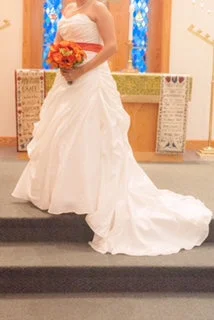 Lowest Price Allure Bridals P862