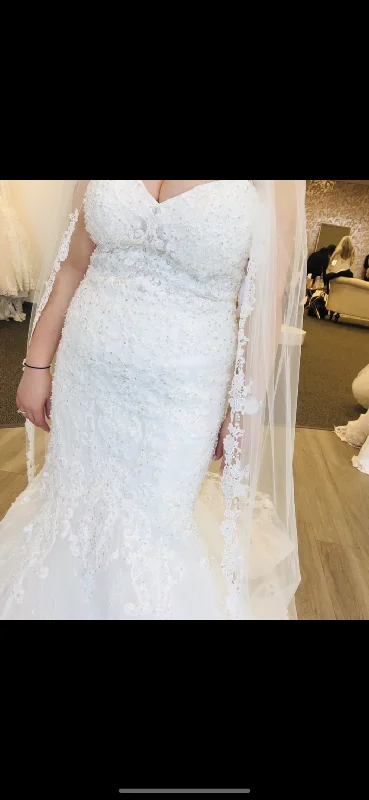 Exclusive Savings Allure Bridals C510