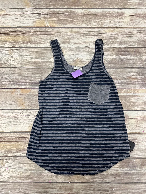 Super Sale Top Sleeveless By Cme  Size: S