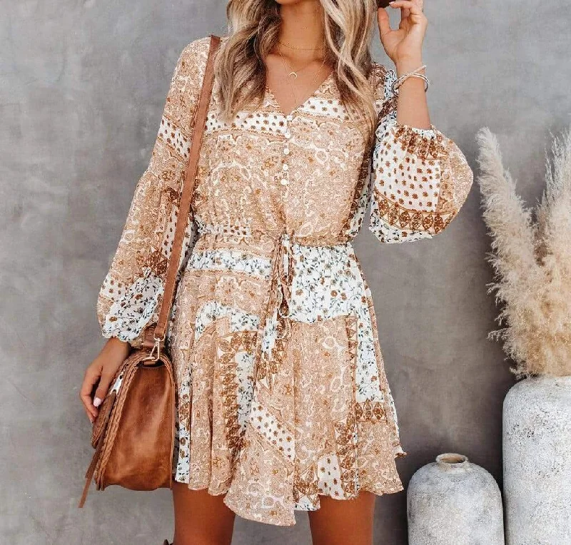 Must-Have Deals Deja Vintage Floral Mini Dress