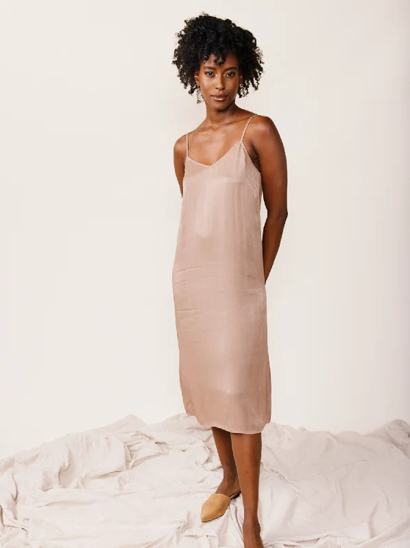 Super Deal Pepper Midi Slip Dress